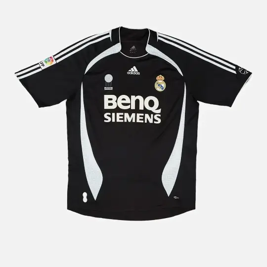 Ronaldo 9 Real Madrid 200607 Retro Forma