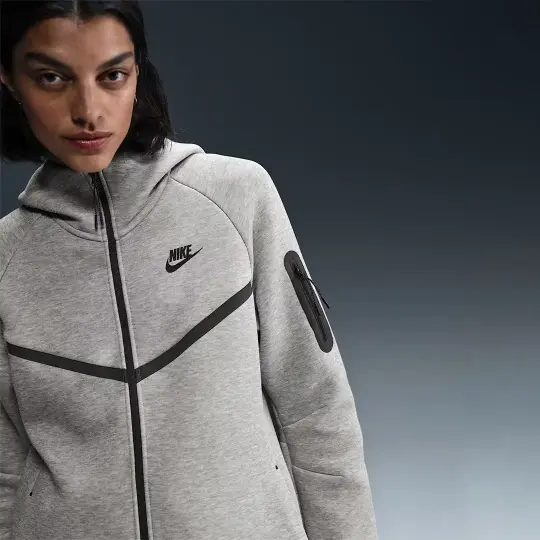 Sportswear Tech Fleece Windrunner Kadın Hoodie Gri